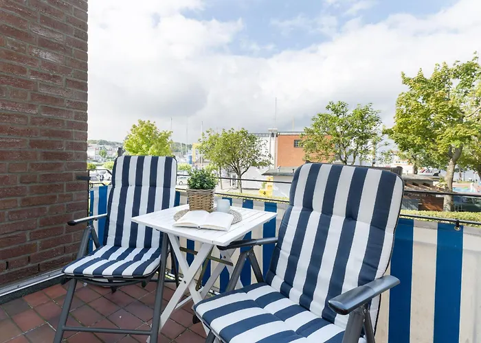 Dampfer 1 Ostwind Apartman Laboe